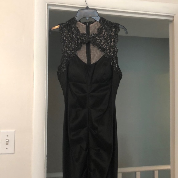 Black mermaid gown - Picture 3 of 7